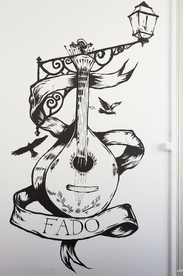 Love Inn Bairro Alto 4 ลิสบอน ภายนอก รูปภาพ
